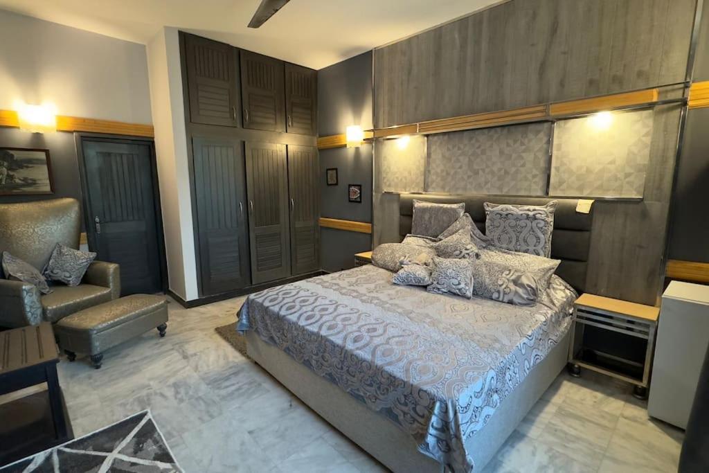 Greenlux Residency Rawalpindi Buitenkant foto