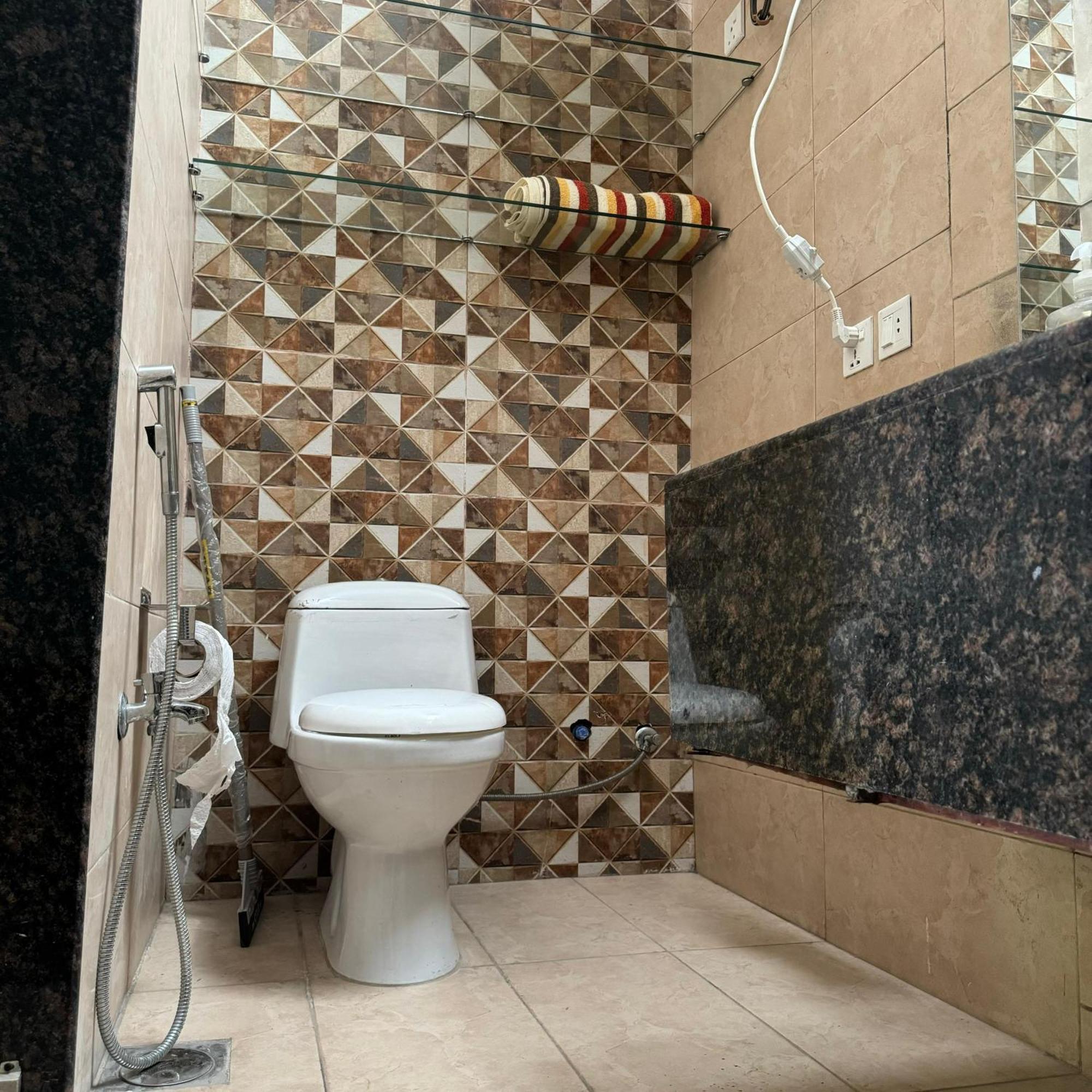 Greenlux Residency Rawalpindi Buitenkant foto