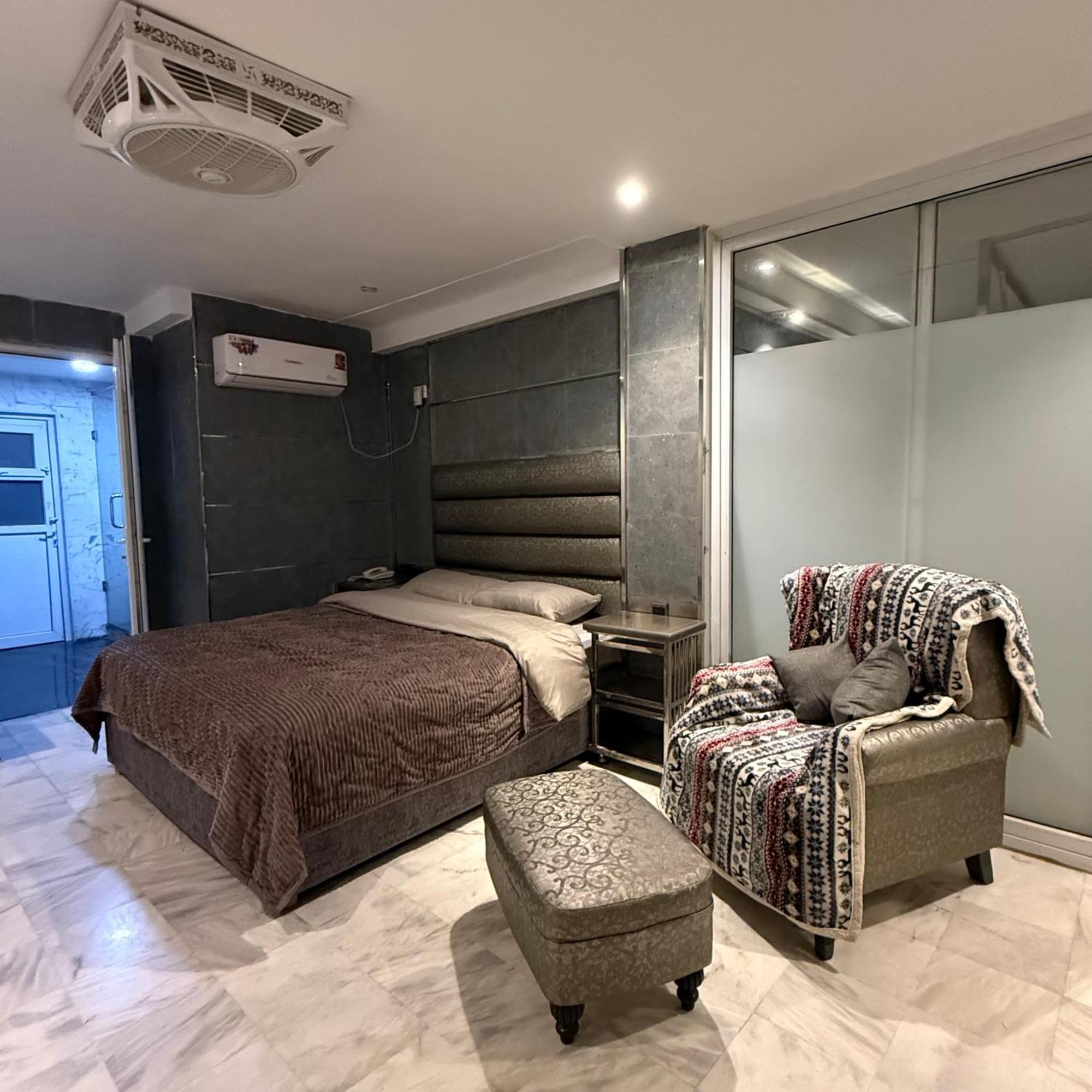 Greenlux Residency Rawalpindi Buitenkant foto