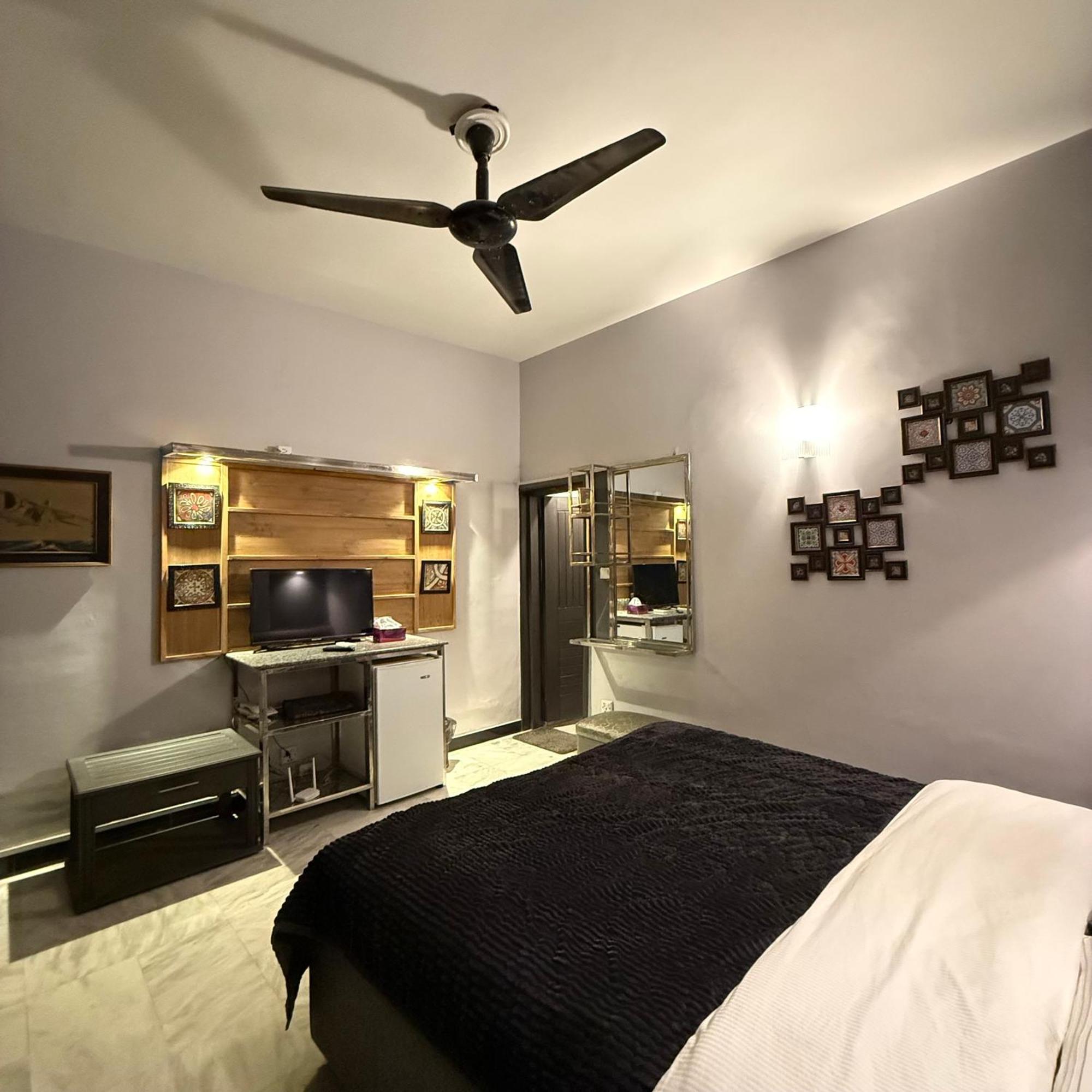 Greenlux Residency Rawalpindi Buitenkant foto